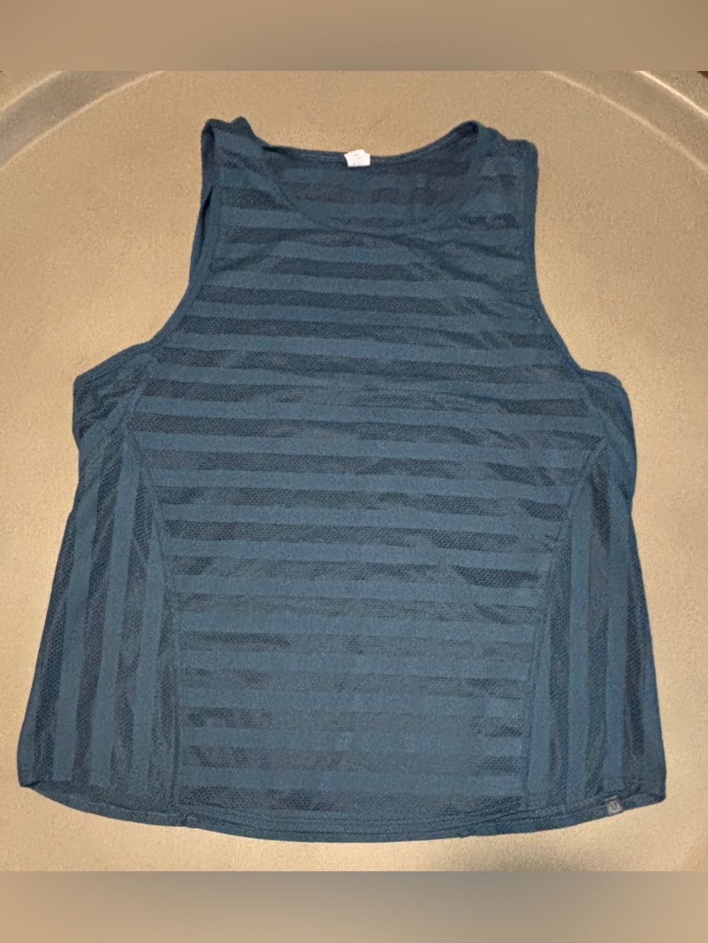 Lululemon women’s Off and Running Tank, Peacock blue, small